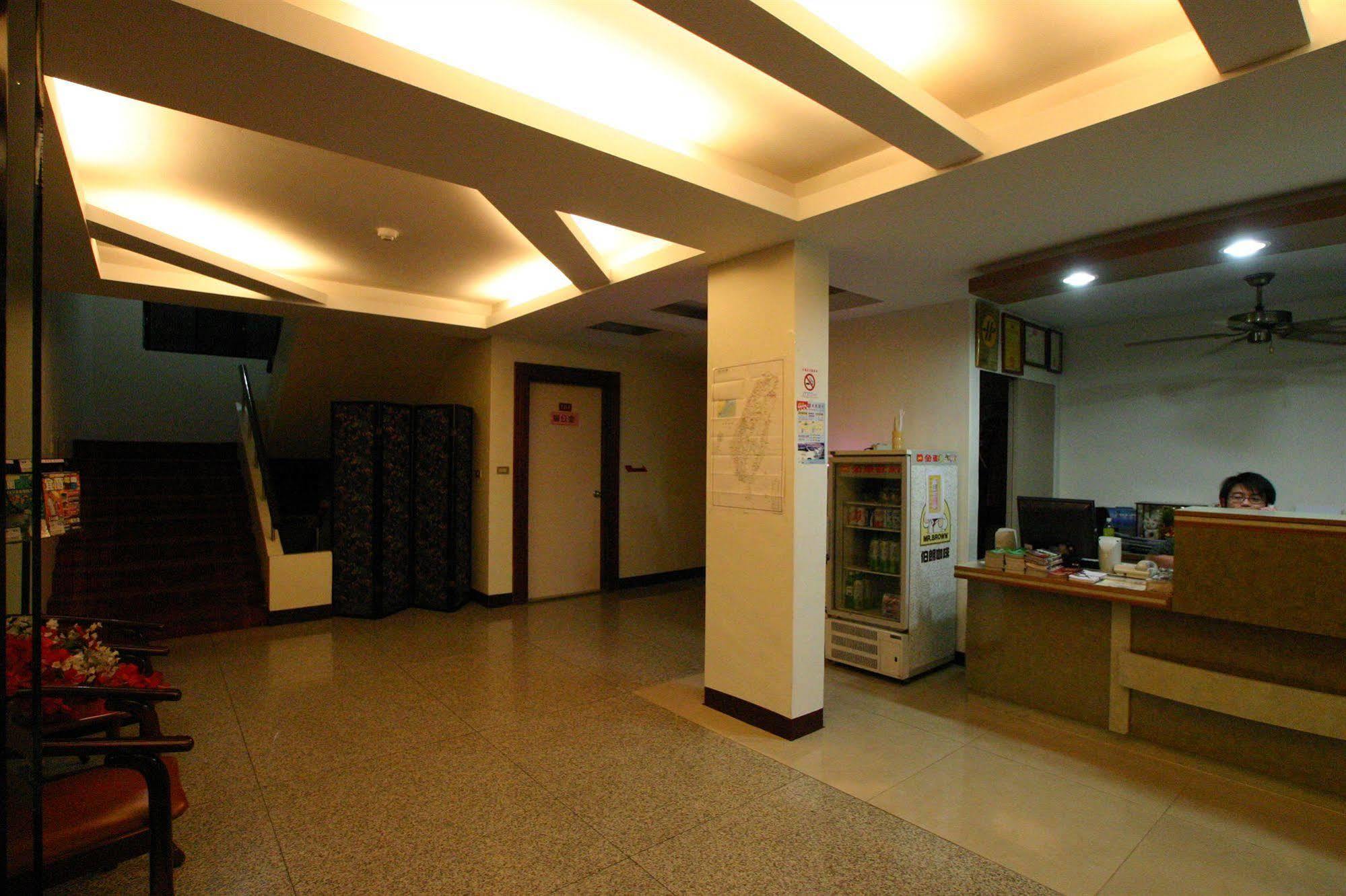 King Town Hotel Luodong Exteriér fotografie