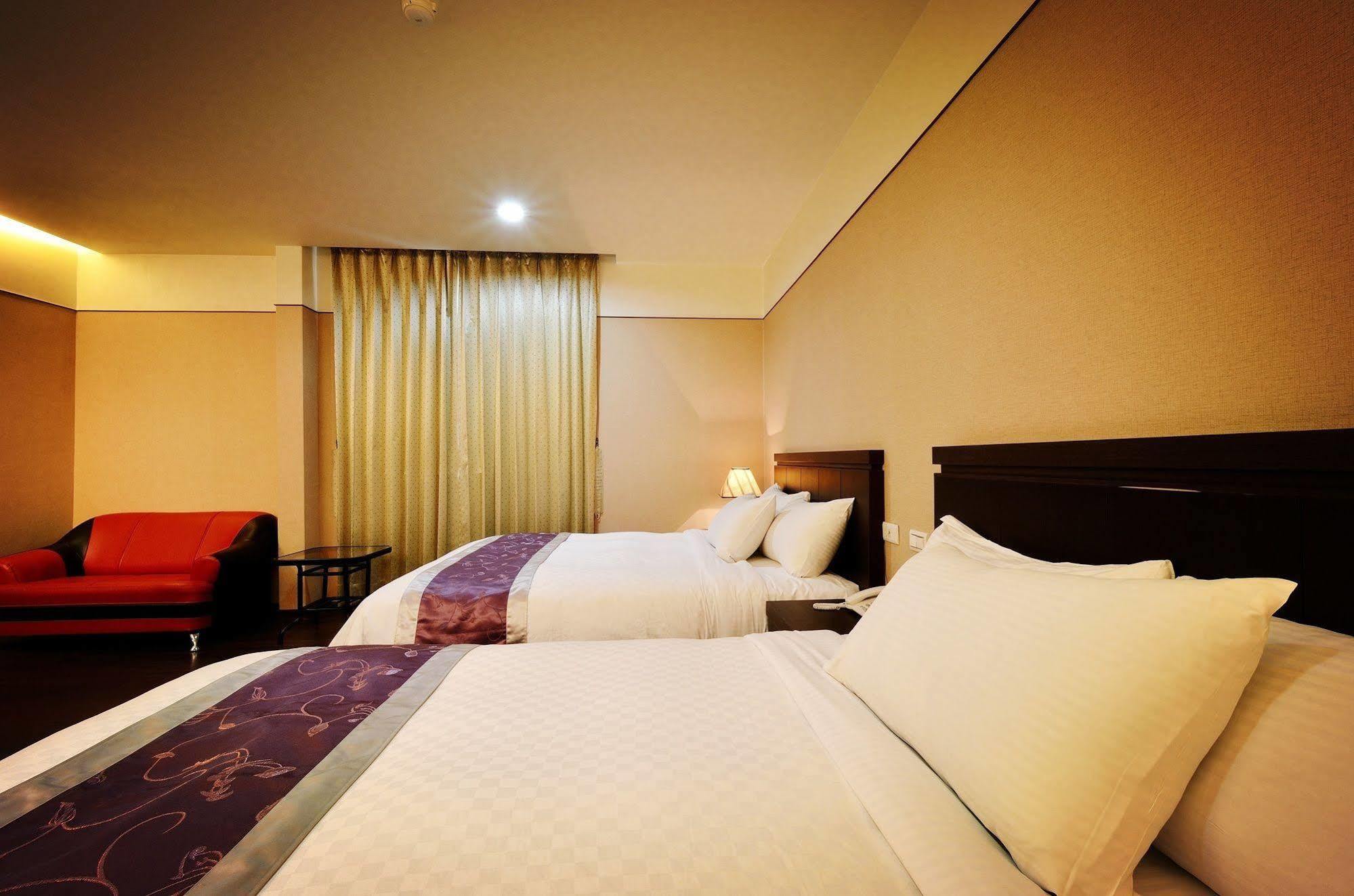 King Town Hotel Luodong Exteriér fotografie
